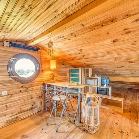 Holiday home Les Pieds Dans L'eau Le Verdon-sur-Mer