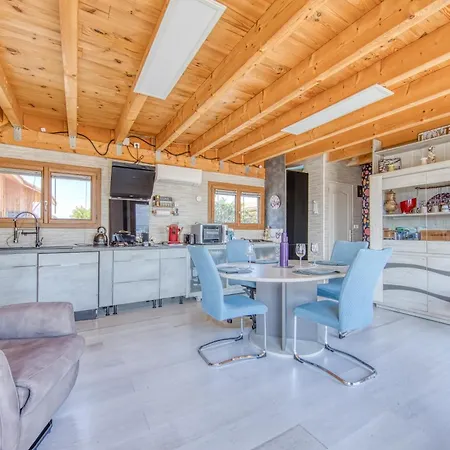 Les Pieds Dans L'eau Holiday home